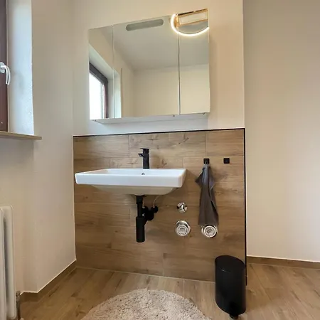 Schwarzwald Style Dreiwelten Card Inkl Freier Eintritt Solemar Ruhige Mit 85 Qm Zentral Parkanlage Stellplatz Apartament Bad Dürrheim